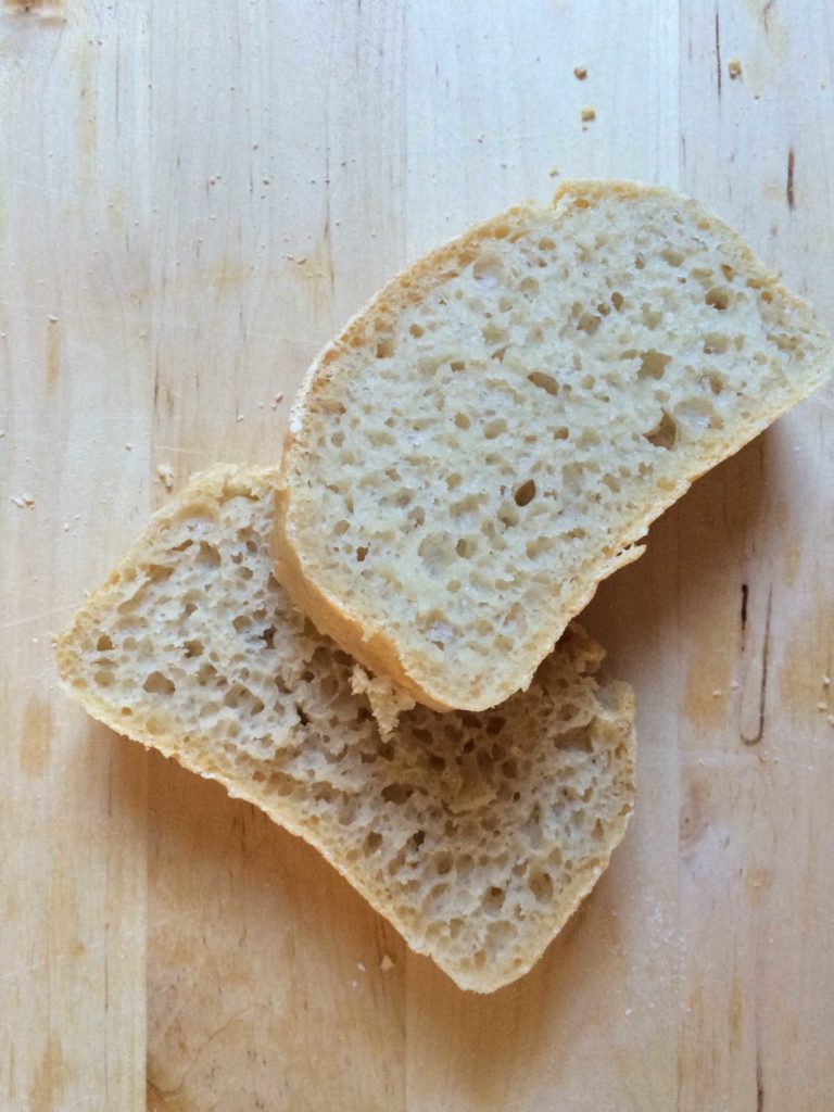 Surdeigsbrød av spelt, del 1 Surdeigsbrød av spelt, del 1